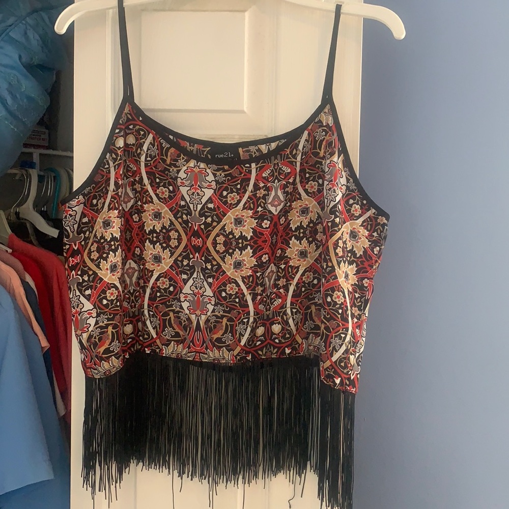 Crop top.